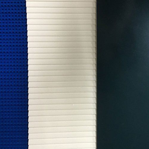 Bandas lisas rugosas de PVC