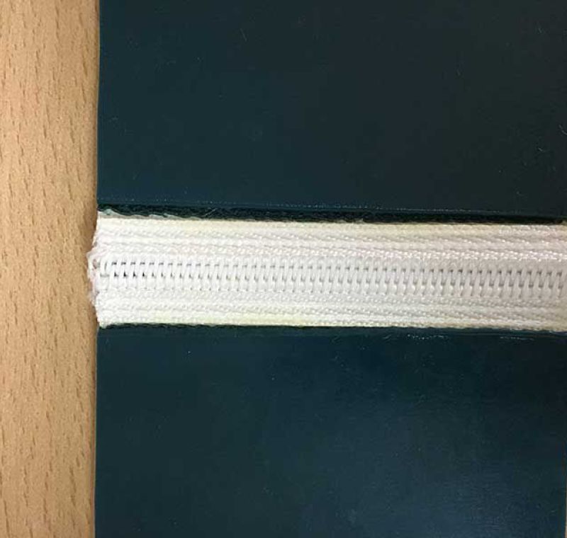 Grapa plástica para bandas transportadoras