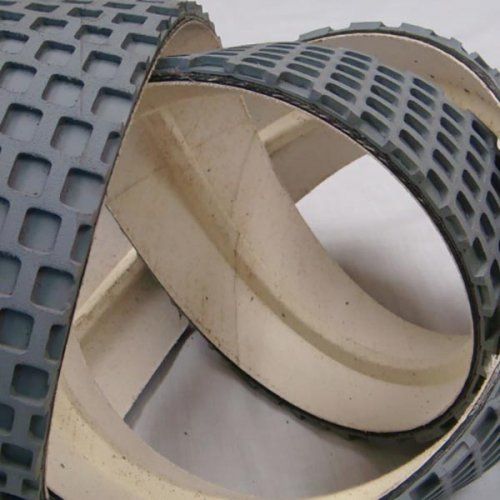 S'utilitzen en multitud de sectors, sobretot per al transport, i tenen diferents amples i gruixos.
Tenen diferents aplicacions especials com a manipulació d'aliments, productes fràgils, transport en general o posicionament lineal. S'adapten perfecte a les necessitats de les diferents indústries.
Consulta el nostre catàleg